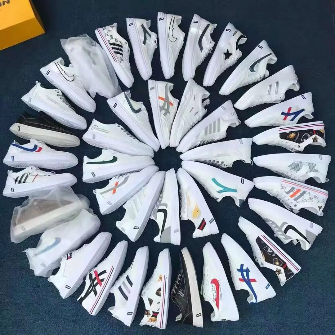 Bulk Wholesale Men Canvas Sports Casual Male Sneakers Mixed Type White mixed cheap price Stock Shoes