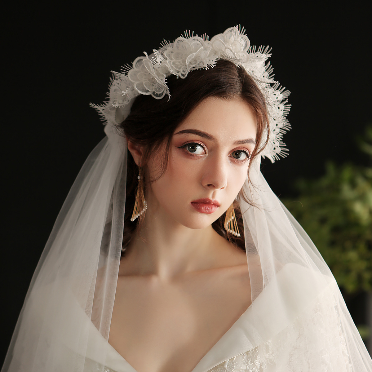 Свадебная фата SLBRIDAL с кружевными краями и гребнем, белая, свадебные аксессуары для невесты, женская свадебная фата