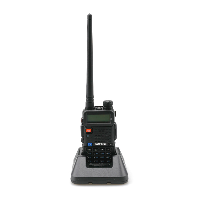 BAOFENG удобный рации УКВ UV-5R ручной радио двухстороннее радио иди и болтай walkie talkie Baofeng