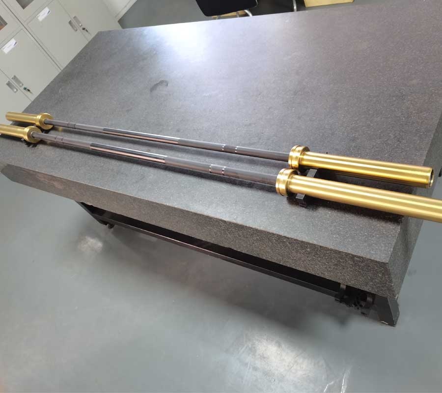 Titanium gold finish sleeve professional 2000lb 8 bearing competition weight lifting barbell