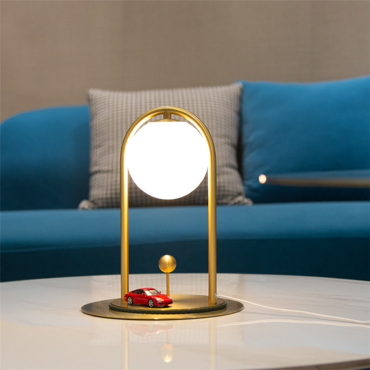 Hot Sale Indoor Decorative Glass Shade Luxury Gold Desk Light Nordic Style Mini Night Stand Table Lamp