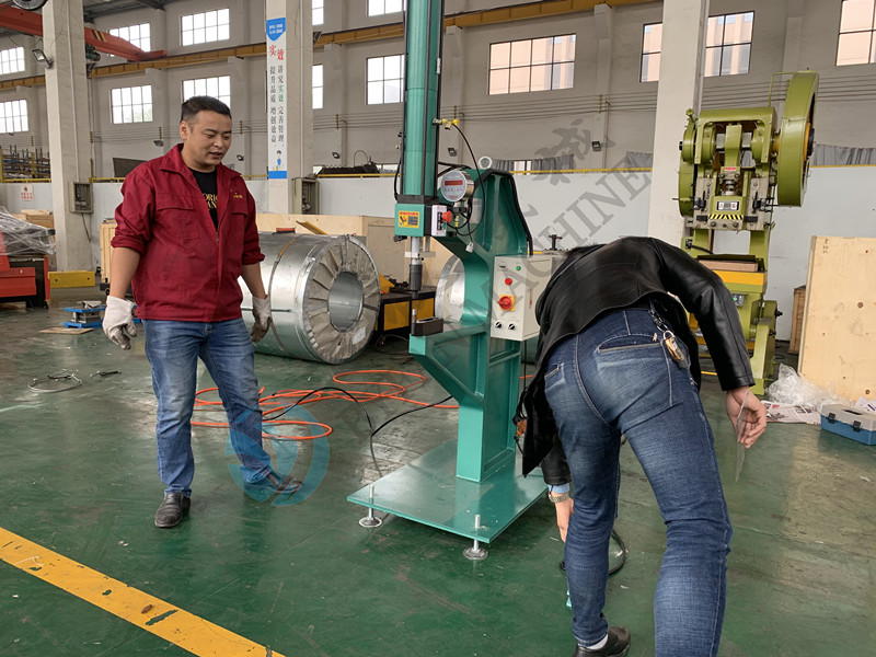 Машина для заклепок труб HVAC