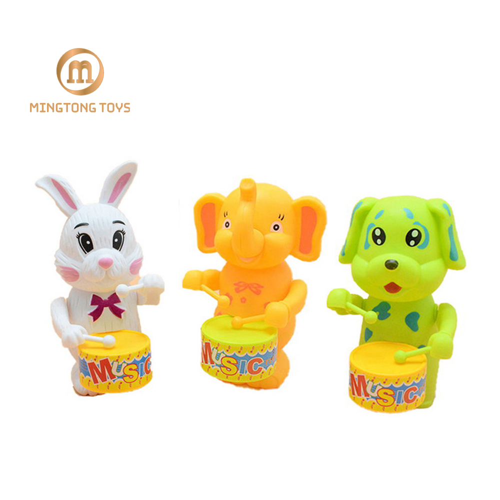Wholesales Novelty Funny Cartoon Animal Shape Filling Candy Tube Wind Up Drummer Clockwork Drum Toy