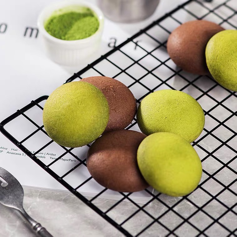 High quality wholesale matcha chocolate centre filling biscuit cookies in bulk