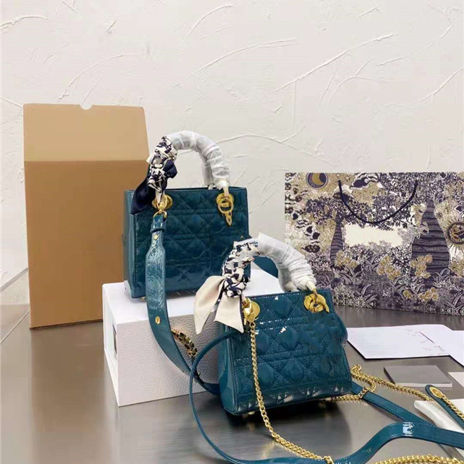 2021 latest Diana bag classic style handbag