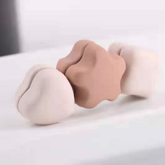 Wholesale fancy matte magnetic pins for women magnet brooches pins