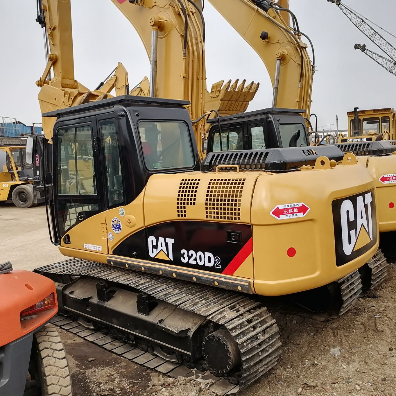 Недорогой строительный гусеничный экскаватор Caterpillar CAT 320D2/б/у гусеничный экскаватор CAT 320B 320C 320D 330C для продажи