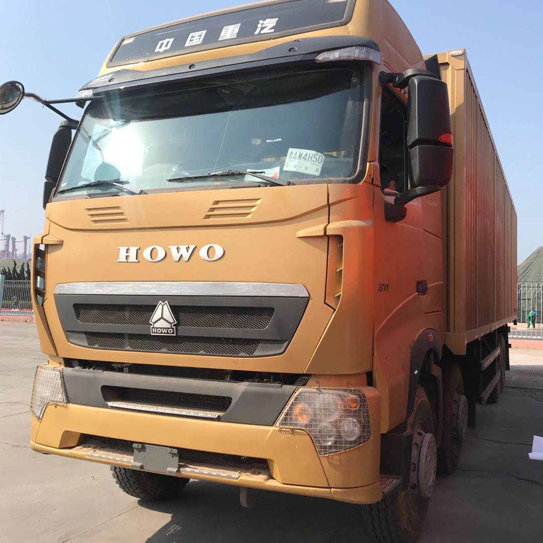 Грузовик howo 8X4
