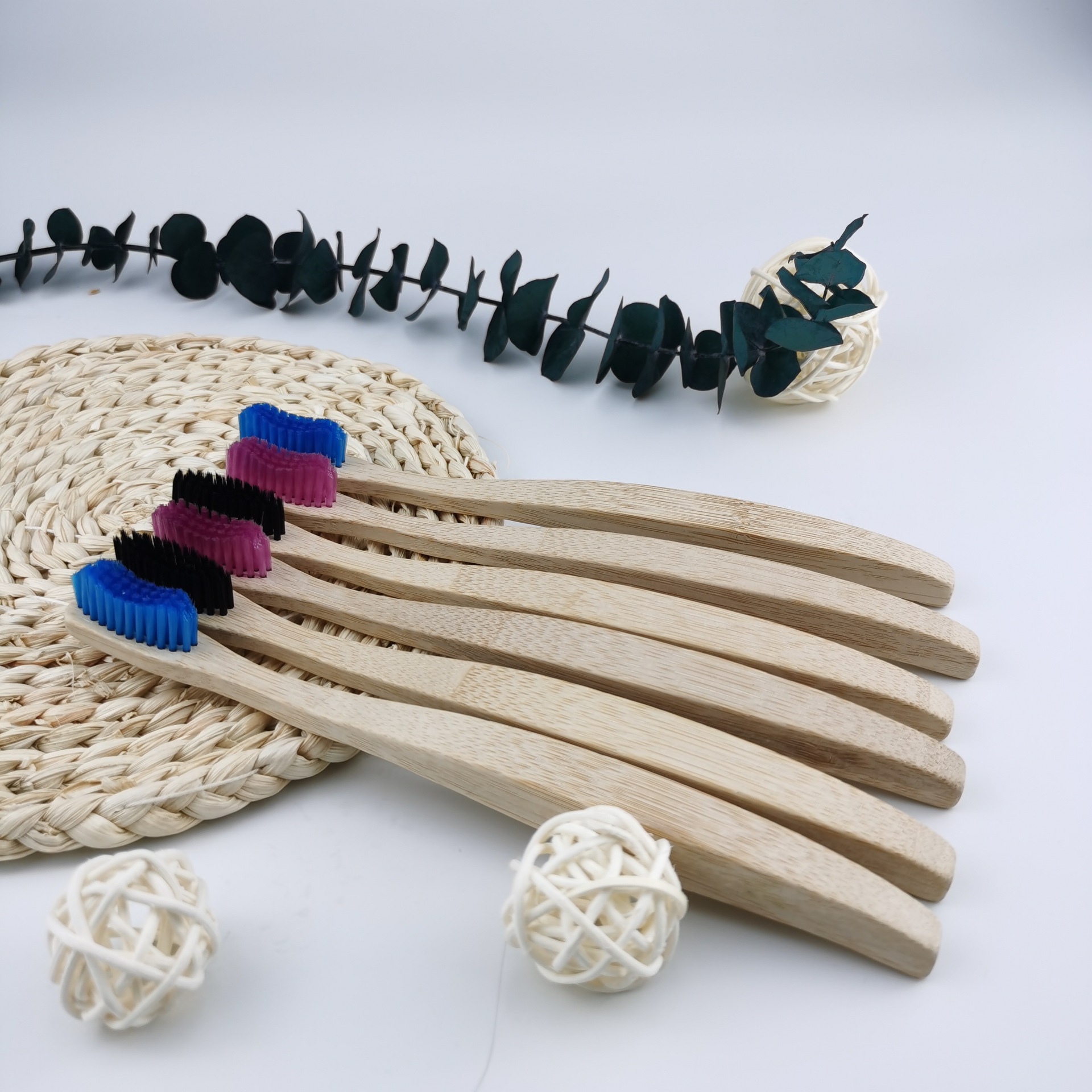 100% Eco-friendly Hot Sale Natural Bamboo Toothbrush Customized for Home and Hotel