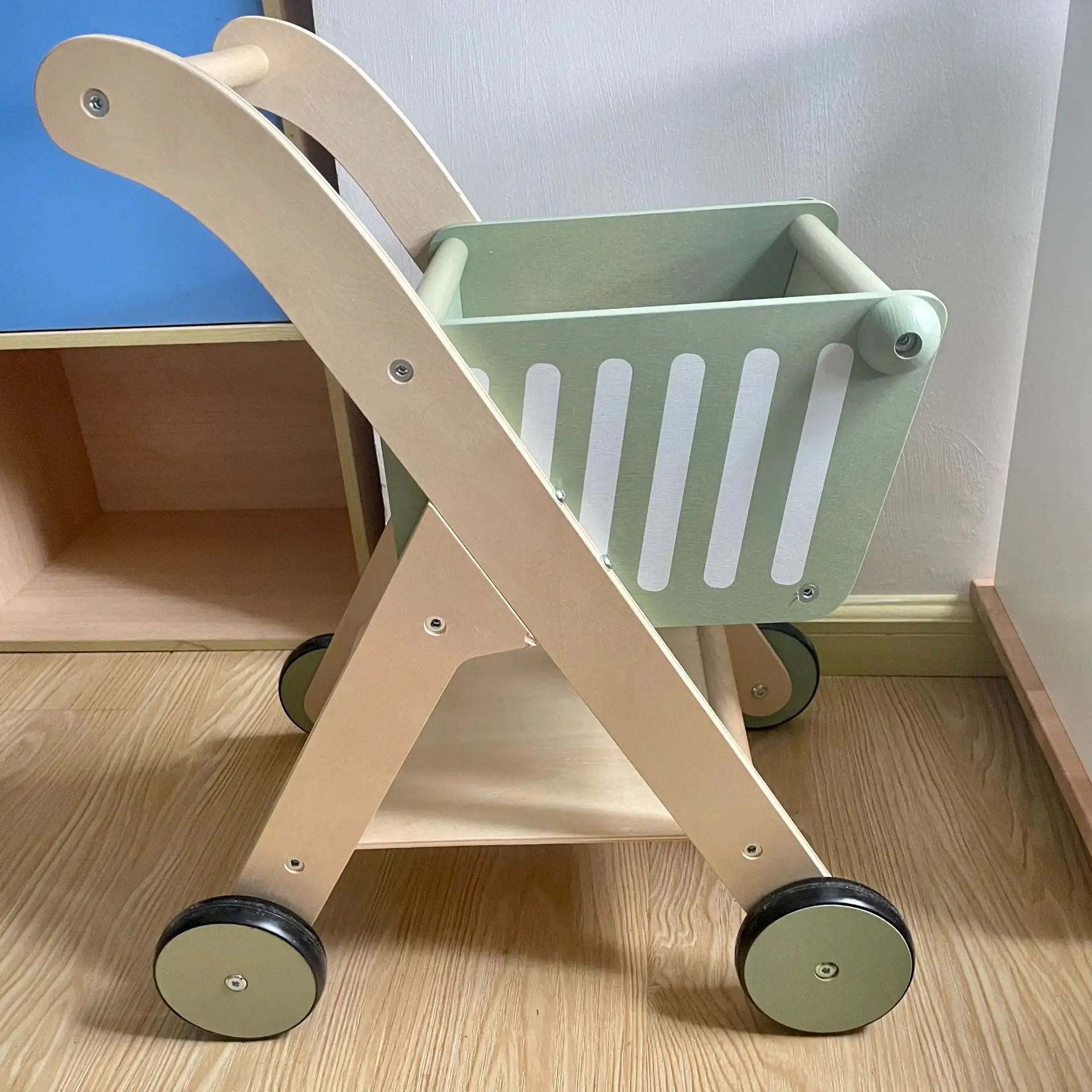 2022 new Children's simulation wood shopping cart toy girl supermarket cart play house baby kitchen toy wooden toddler stroller