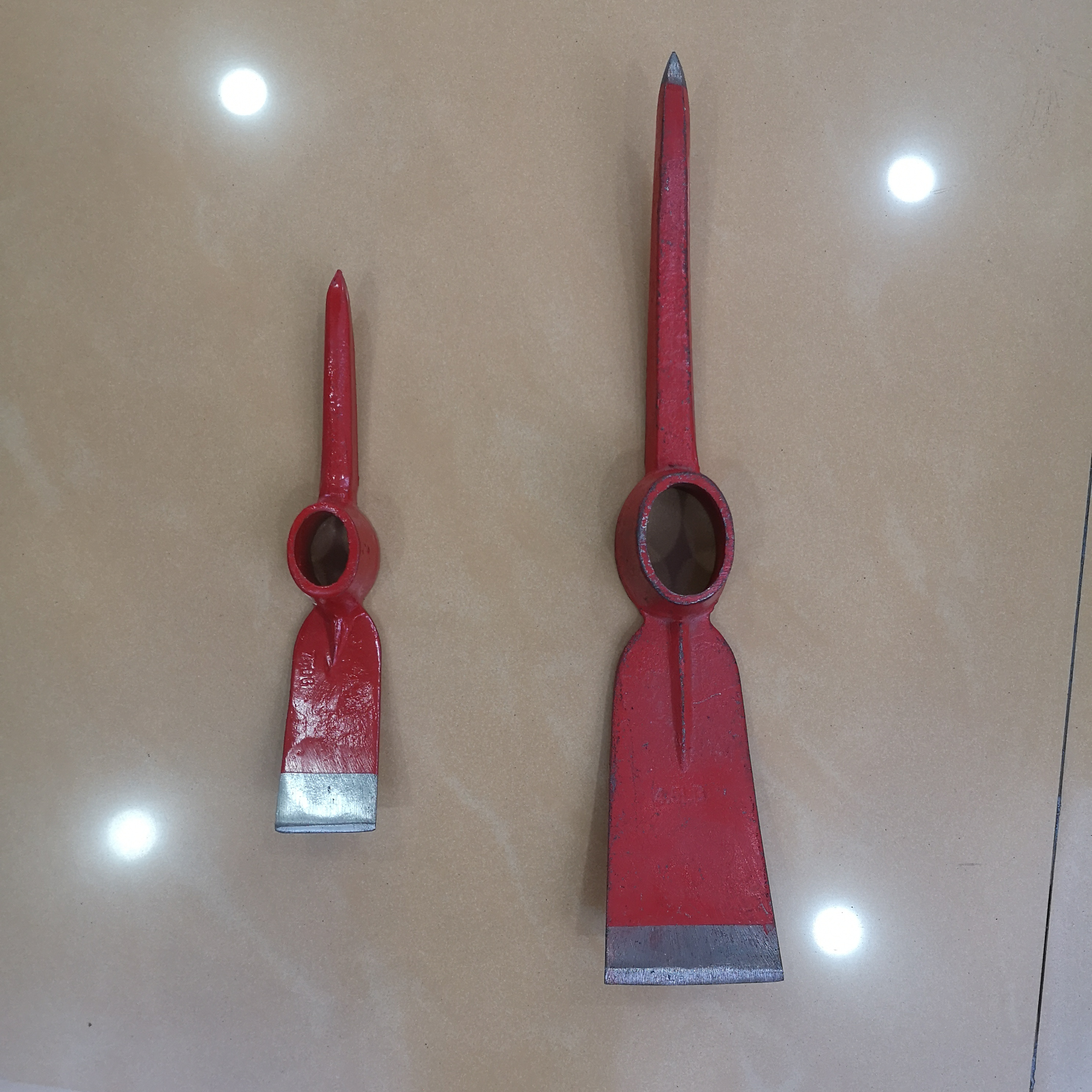 Кирпич P406, mattock