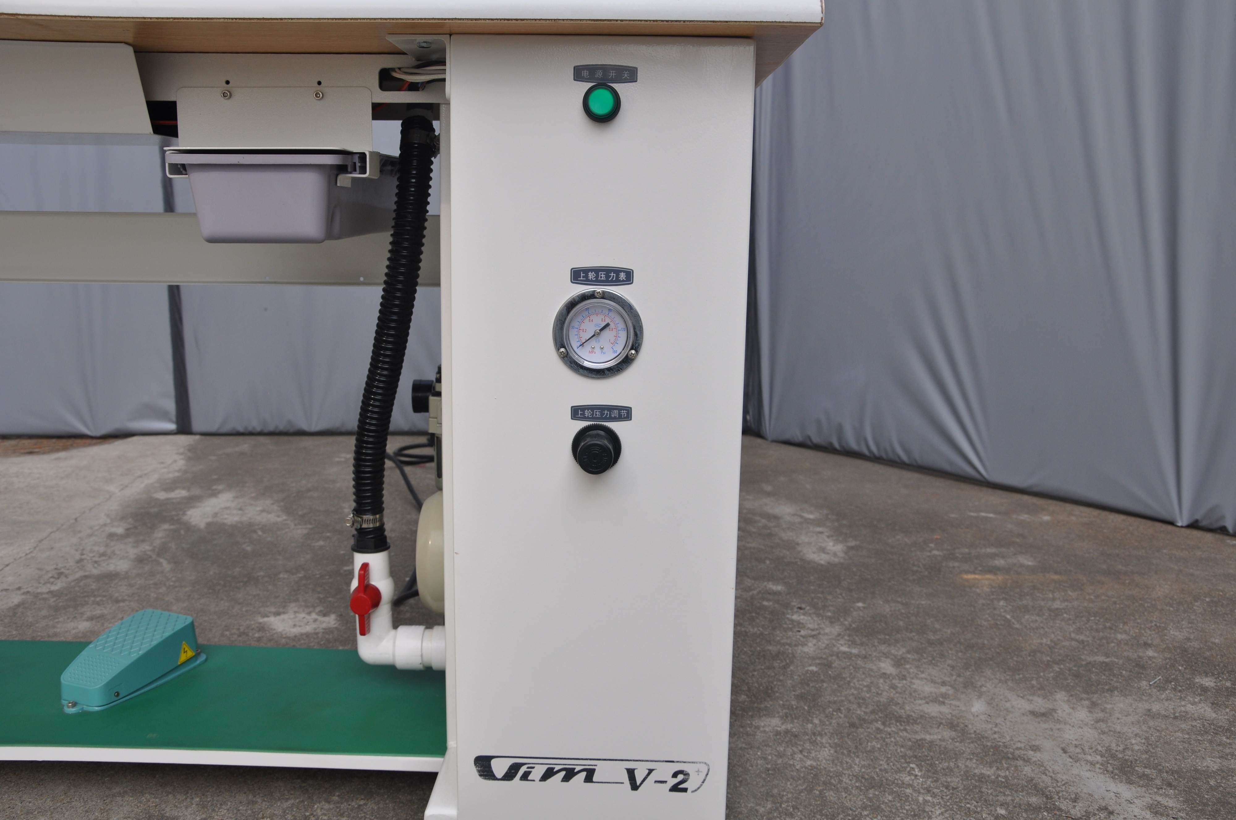 High quality good service heat hot air seam sealing machine for waterproof coat isolation suite