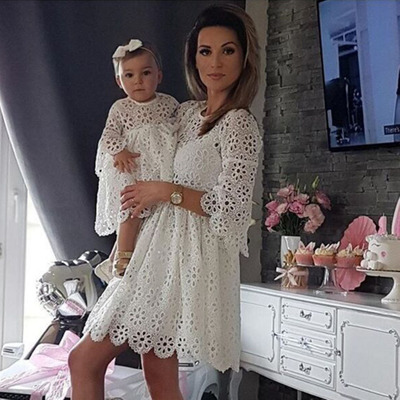 Parent-child wear new autumn mother daughter dress long-sleeved lace hollow stitching family matching clothing mother and me