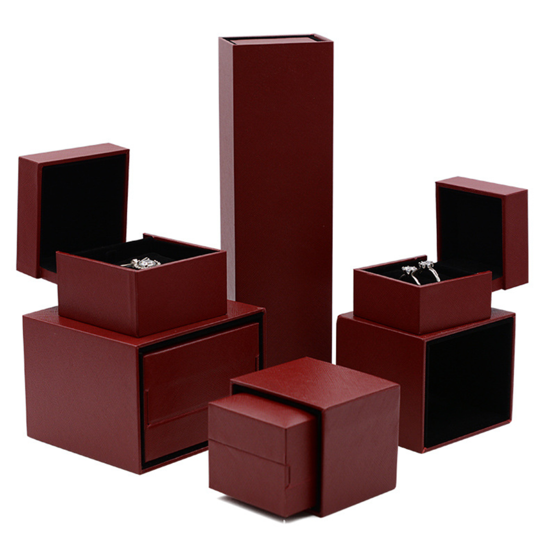 High-end jewelry packaging boxes can be customized exclusive brand logo
