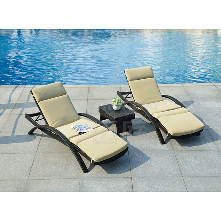 Factory Custom Outdoor Aluminum Pool Lounger Lounge Chairs Modern Leisure Lounge Chairs With Table