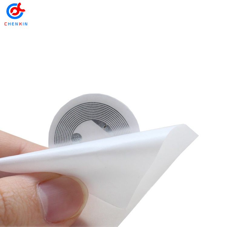 Бесплатный образец NFC RFID 213/215/216 чип NFC
