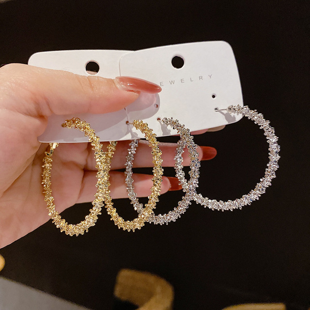 2021 Retro S925 Post Crystal Round Hoop Earring Gold Silver Rhinestone Hollow Hoop Earring For Party