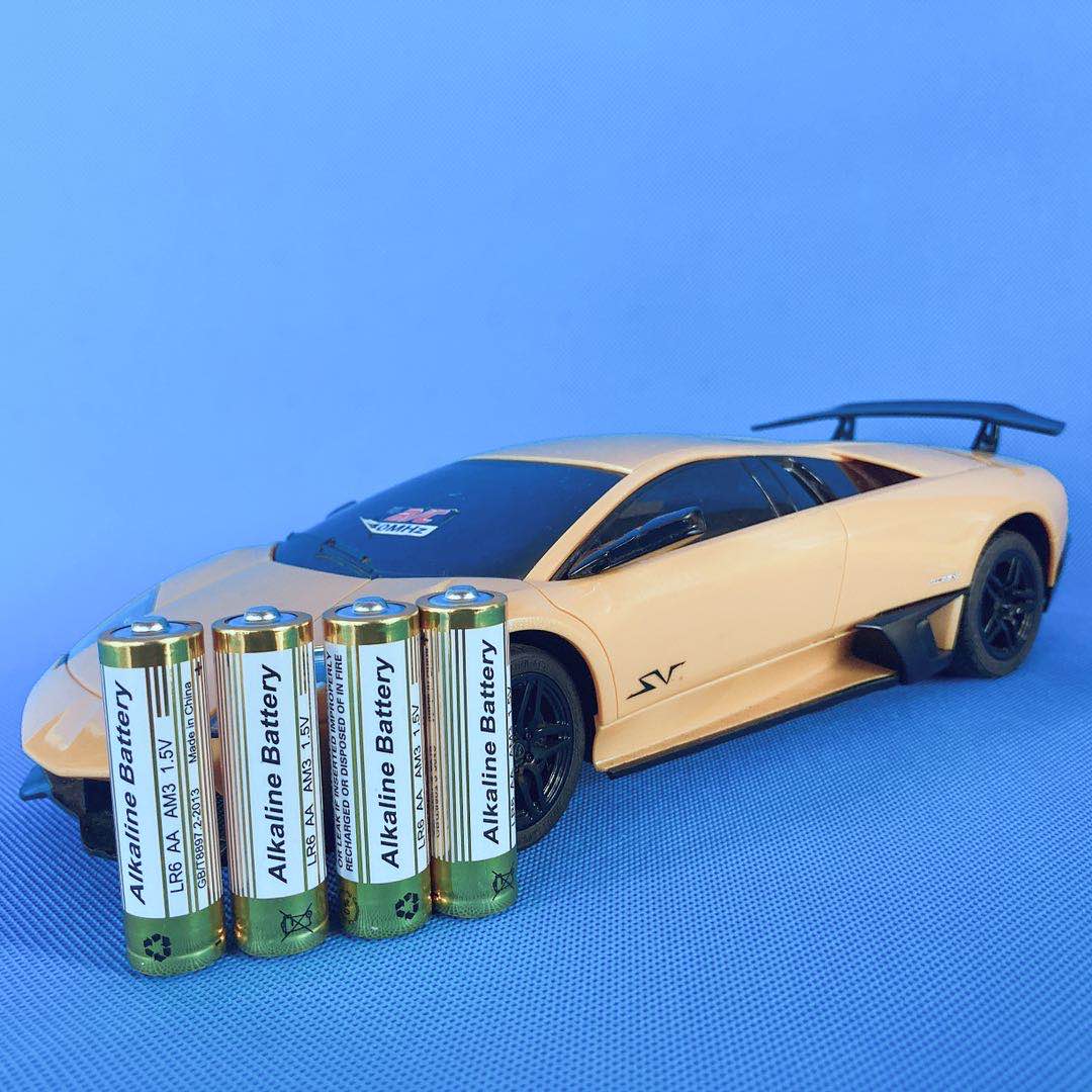 Супер щелочные батареи LR03 AA батареи, продаваемые непосредственно производителями, подходят для прочных батарей игрушек и камер