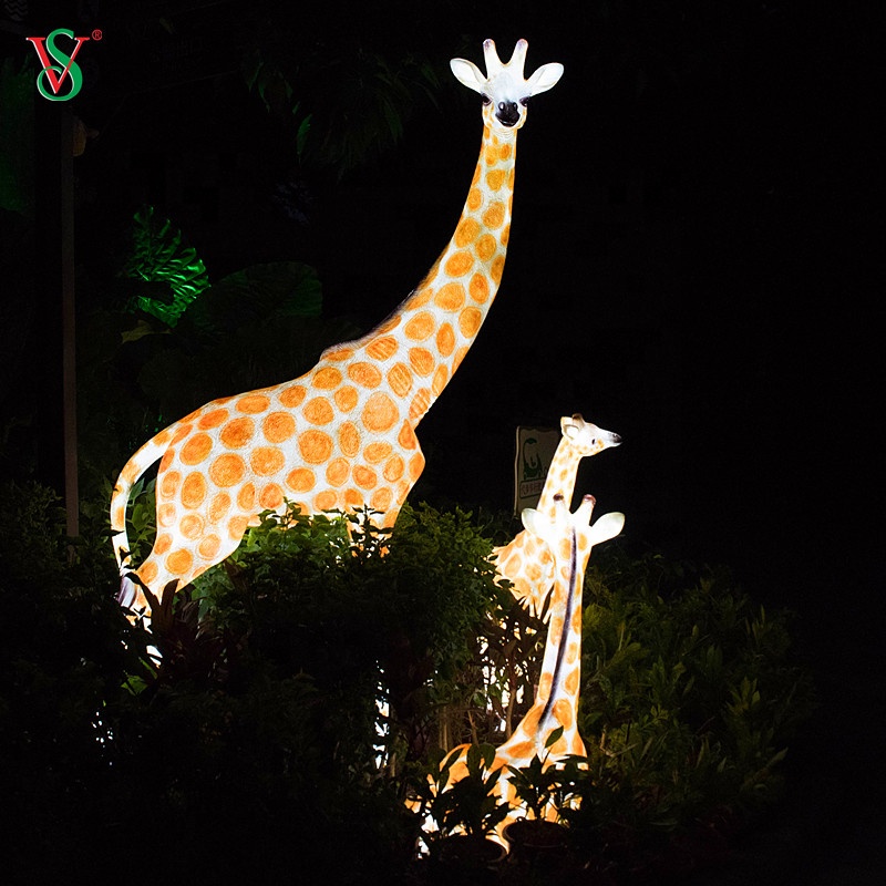 Factory Price Life-size Fiberglass Lighted Animated Giraffe Deer for Outdoor
