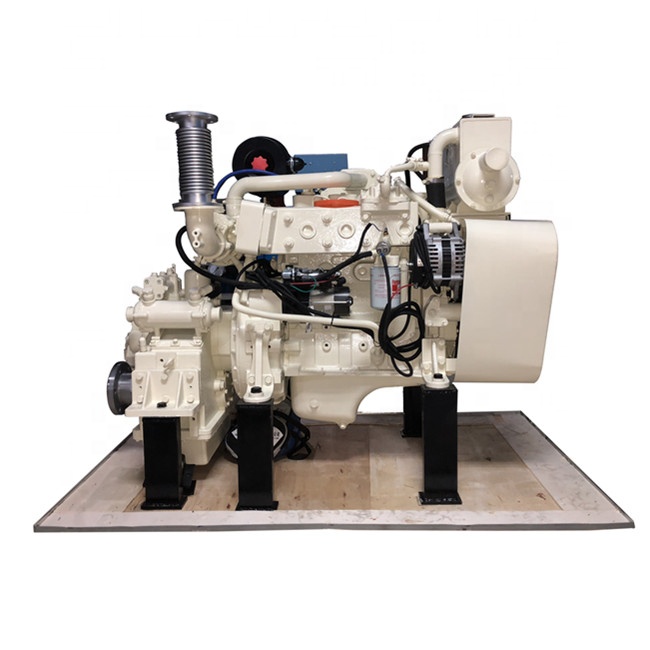 Water cooled 130HP 4 cylinder 4bt 4BTA3.9-C130 marine engine