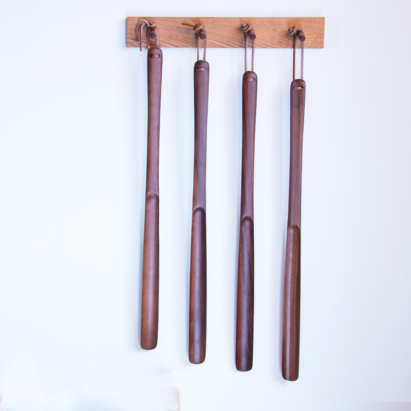 Walnut Wood Shoehorn Wood Long-Handled Wooden Shoe Horn factory
