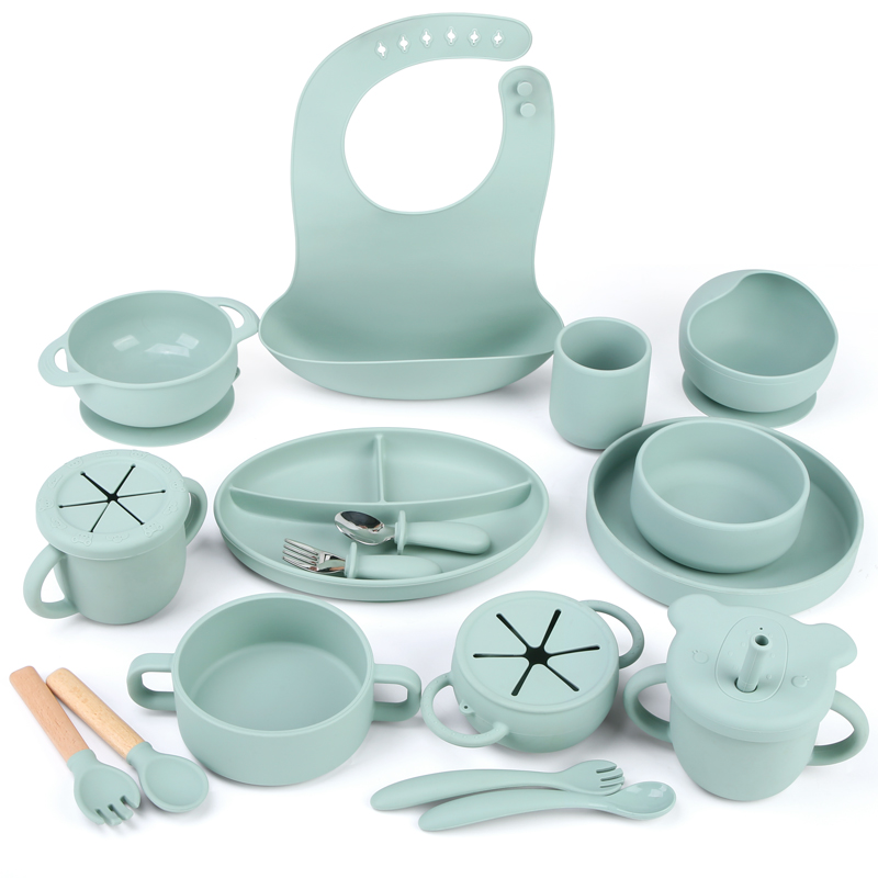 Newborn Trending Products New Arrivals 2024 Silicone Baby Feeding Set Bowl Bib Plates Dinnerware Gift Set Custom Logo