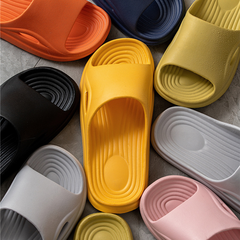 Cheap Wholesale Outdoor Customized Fashion Simple Flat Beach Thong Slipper PVC Girls Wedding Flip Flops