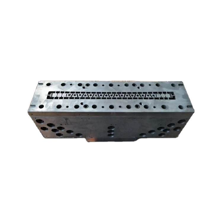 China professional hollow panel extrusion mold manufacturer