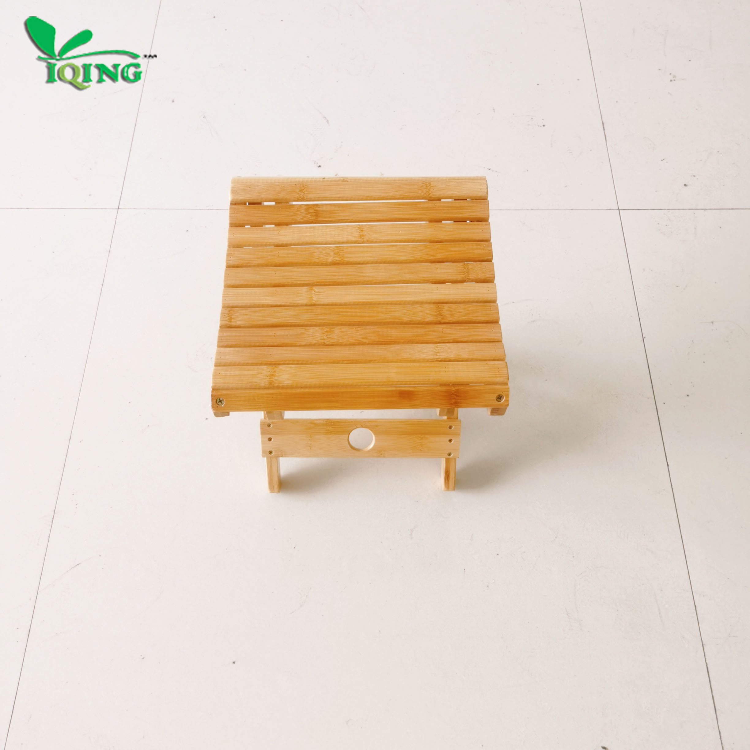 2021 Hot Sell Natural Vintage Portable Folded Wood Small Square Wooden Stools Chair