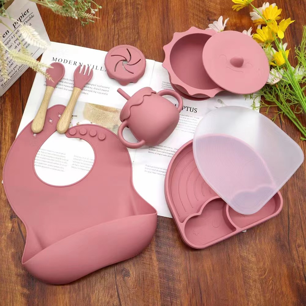 Hot Seller Safe Bpa Free Silicone Baby Feeding Set Baby Bowl Plate Spoon Fork Bibs Baby Tableware