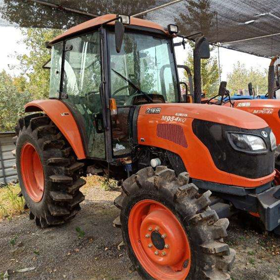 Б/у трактор M704K на продажу