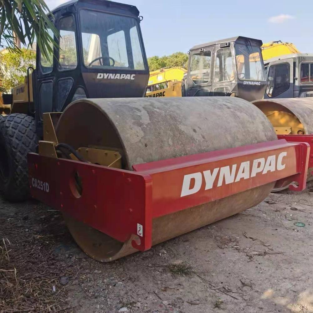 Подержанный Dynapac дорожный каток CA251D одинарная сталь/Уплотнители