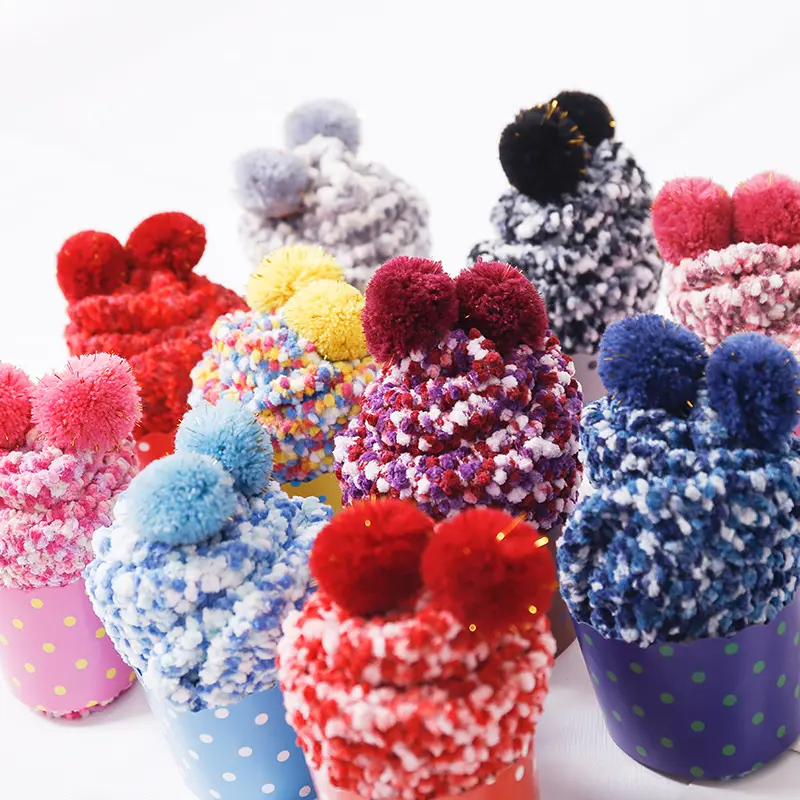 Wholesale personality coral velvet home floor socks in tube cake gift box socks
