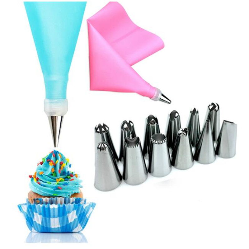 Silicone Icing Piping Cream Pastry Bag +12PCS Stainless Steel Nozzle Pastry Tips Converter DIY Cake Decorating Tools