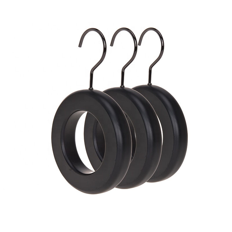 Inspring round wood scarf hanger ring