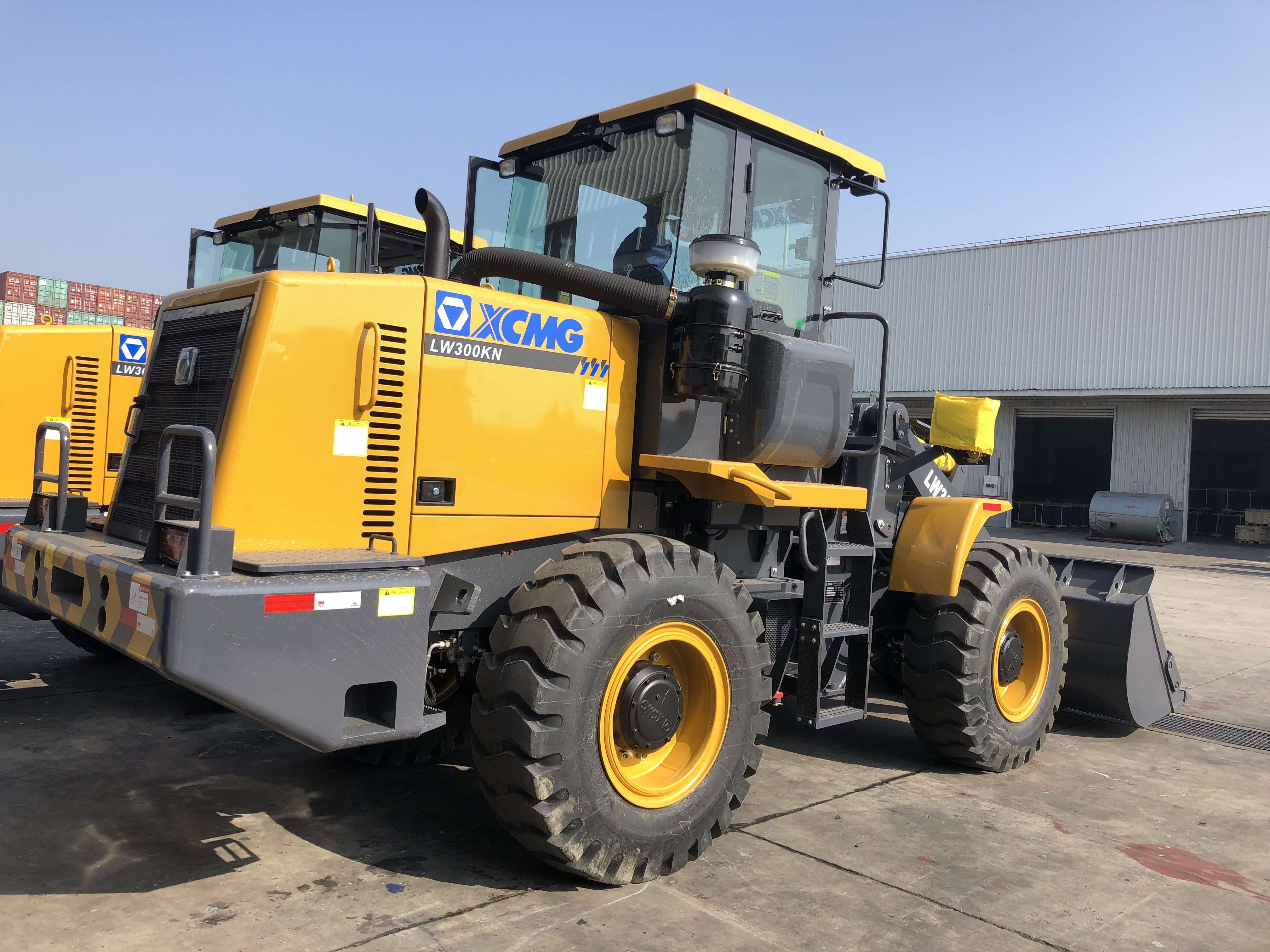 Цена фронтального погрузчика XCMG LW300KN 3ton 17,5-25