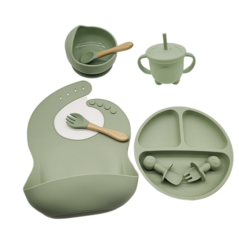 2023 New Arrival Food Safe Silicone Bib Bpa Free Babies Feeding Set Kids Plates Bowl Silicon Baby Bib Custom Design Baby Bibs