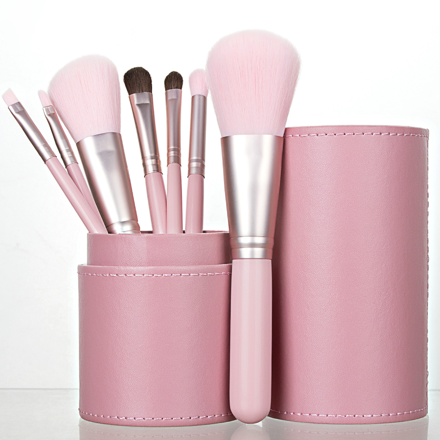 HEXUE Makeup tool market popular brush style 7pcs wood handle make up bruses with cylinder makeup brushes holder