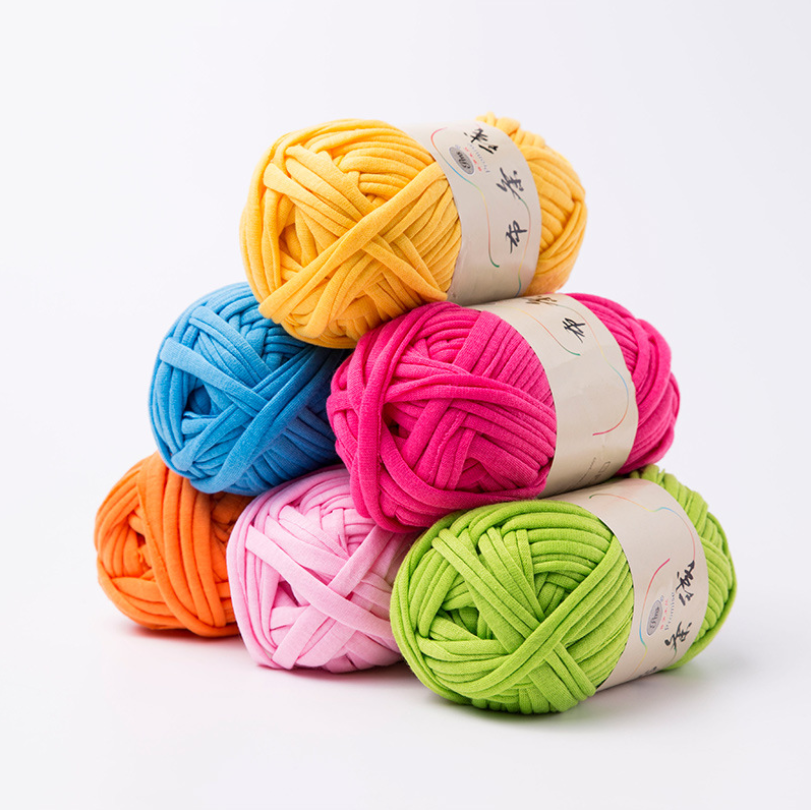 Charmkey wholesale dyed Tshirt yarn hand knitting polyester fancy yarn for crochet