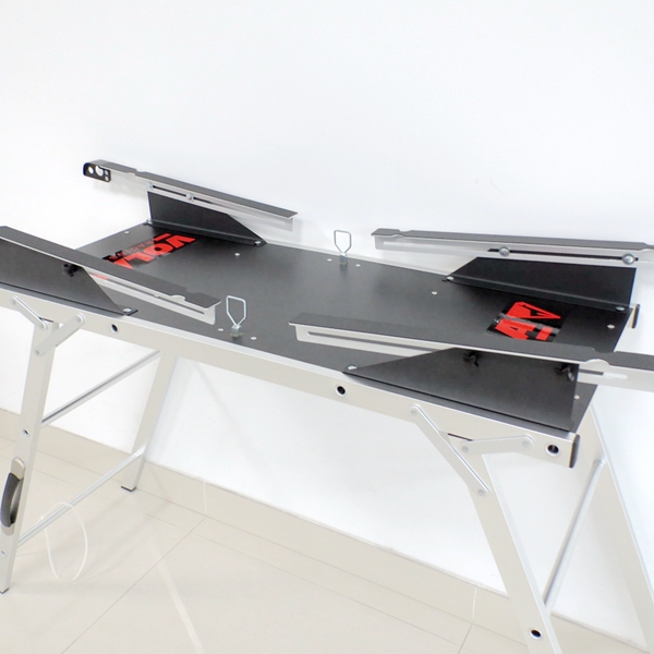 Hot Sale High Quality Ski Waxing Table Tuning table Custom Fabrication with 4-Aluminum Brackets Wood Table