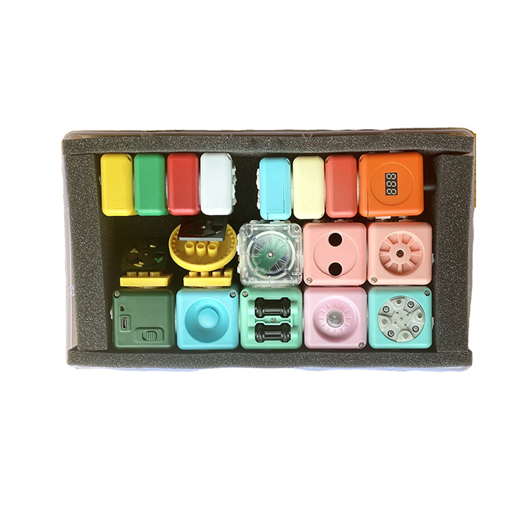 Wholesale Child Robot Build Toy 3 Year Old and up Programmable Magnetic building block Children's Educational Idea Robot Kit