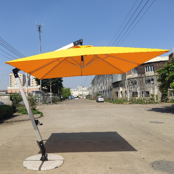 Wholesale Heavy Duty Side Pole Aluminum Cantilever heavy Pagoda Fancy Garden Offset Patio Parasol Outdoor Patio Umbrella