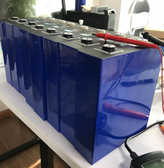Аккумуляторная батарея Lishen 3,2 В LiFePO4 202Ah