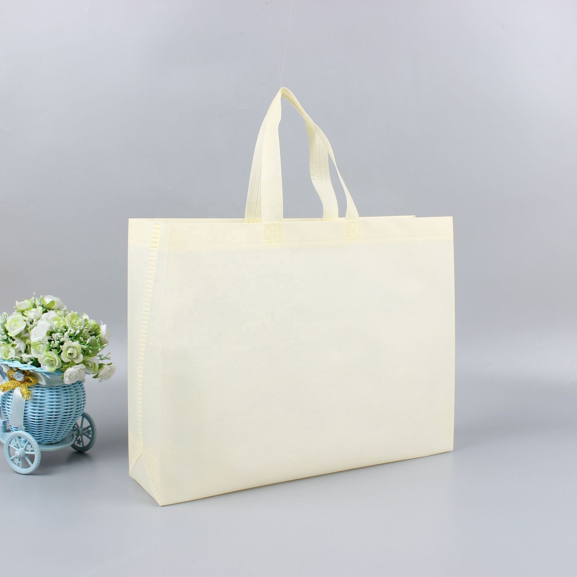 Custom Big Lamination PP Non Woven Tote Shopping clothing packaging