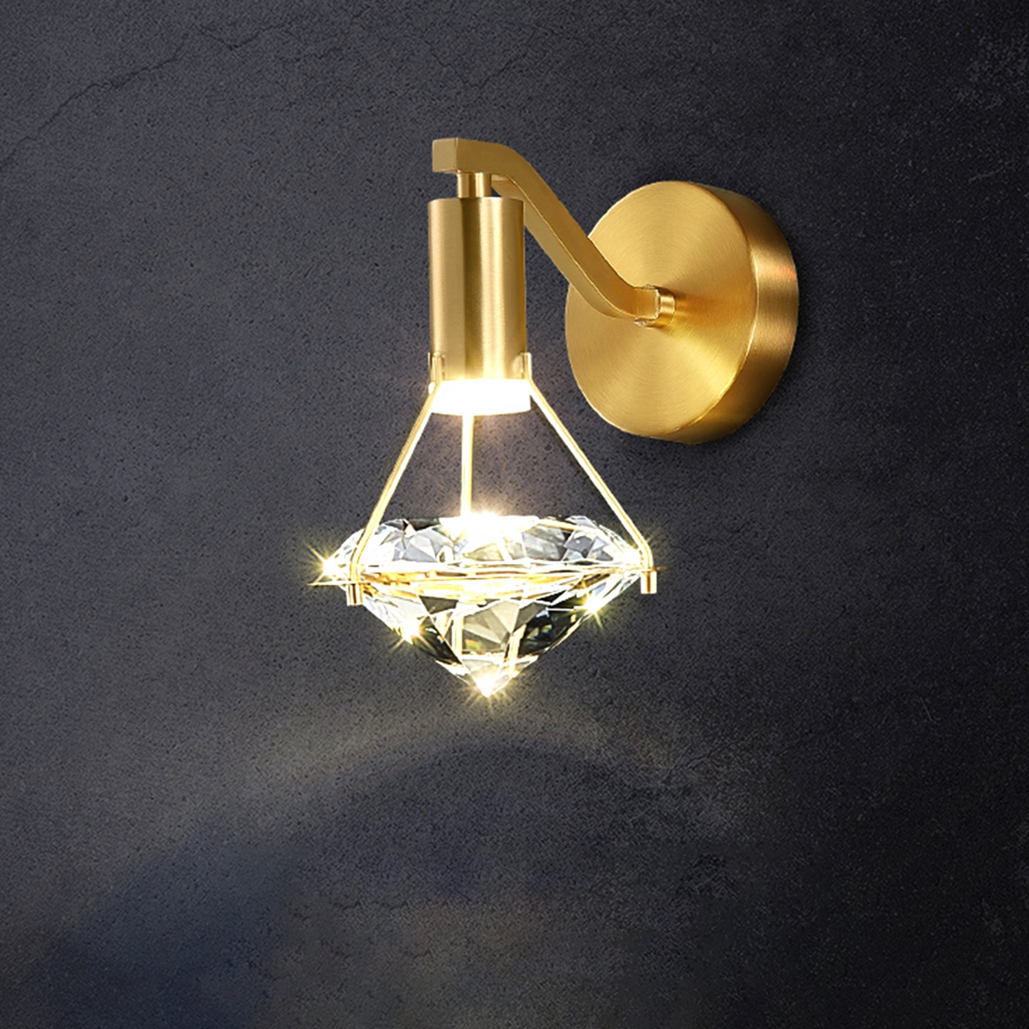 Crystal Wall Sconce Brushed Brass Wall Lighting Fixture LED Dimmable K9 Crystal Wall Lamp Beside Night Stand Bedroom