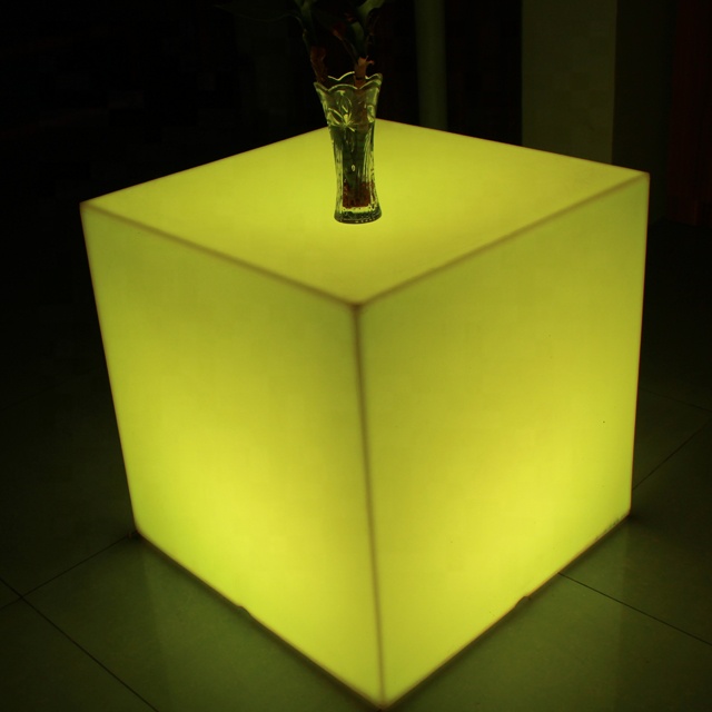 Цветная (RGB светодиодные Открытый свет куб подсветкой счетчика адвокатского сословия СИД светящийся куб стулья бара