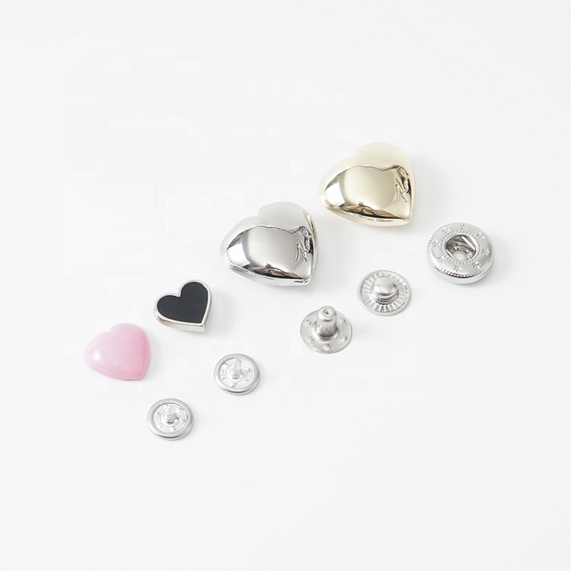 Wholesale Custom Logo Love Brass Zinc Alloy Rivet Shank Jean Button Heart Metal Snap Buttons for Clothes Apparel Accessories