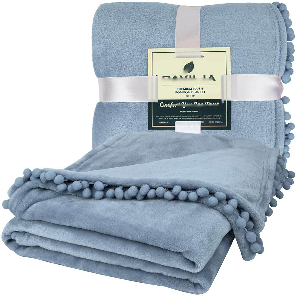 260 GSM Microfiber Polyester Super Soft Fleece With Pom Pom Decoration Throw Blanket