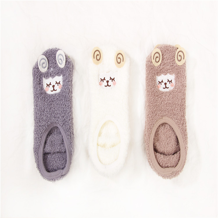 Autumn/winter embroidered cartoon coral wool sleep socks warm plush socks women floor socks