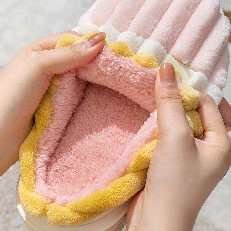 2021 latest design for home slippers women furry fashion ladies winter warm comfy non slip slides slippers